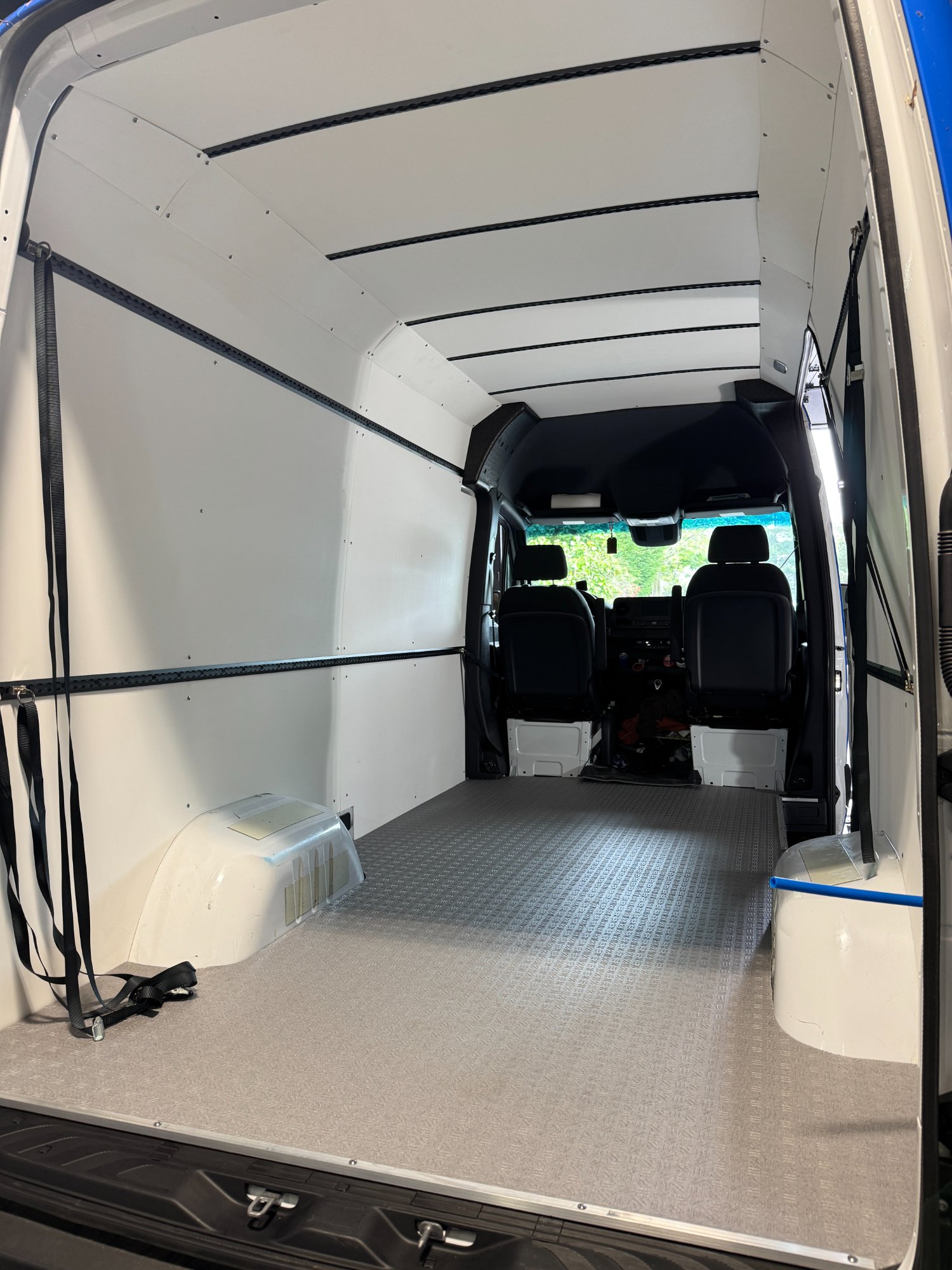 Sprinter cargo area floor