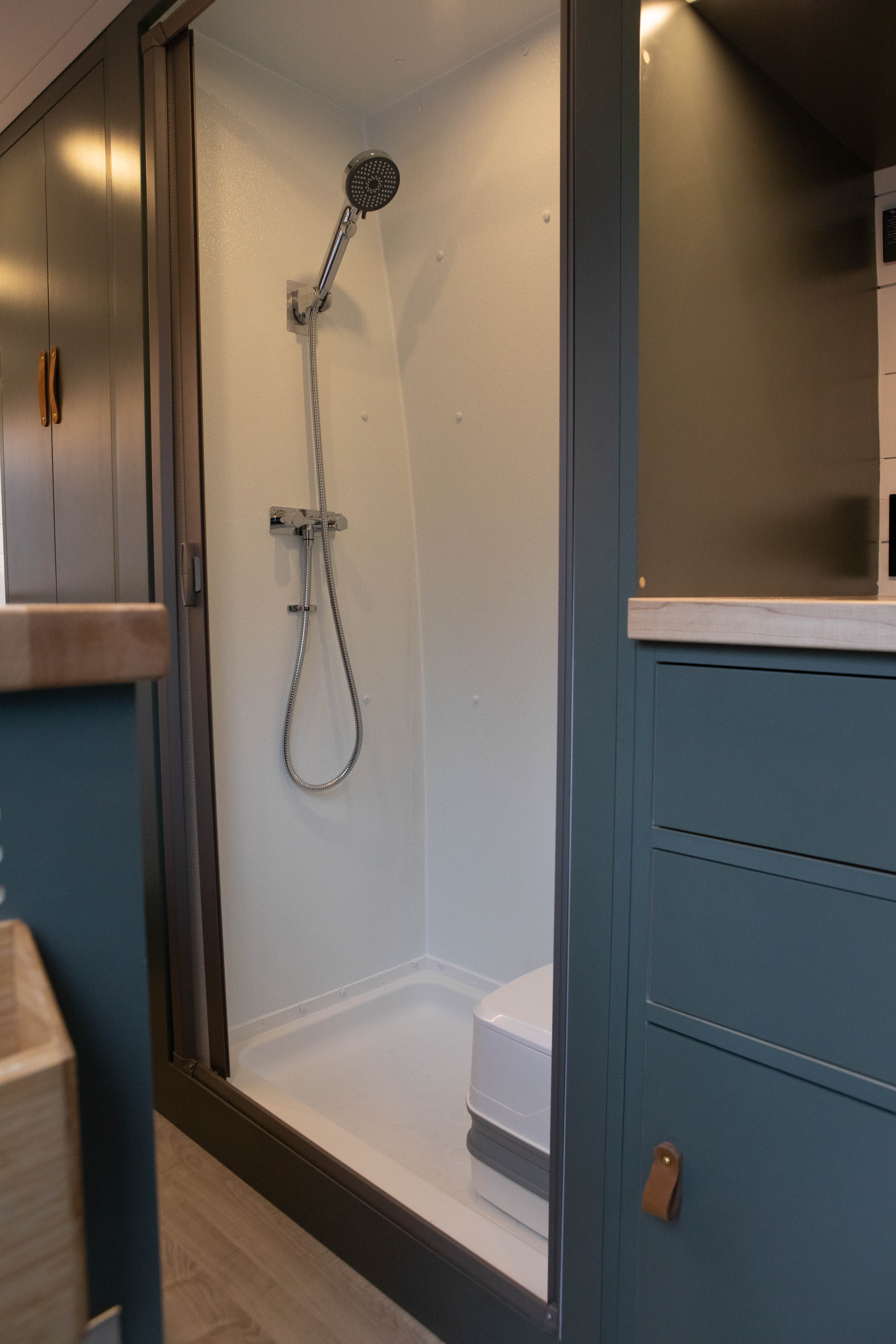 Drift-Wood — bath shower