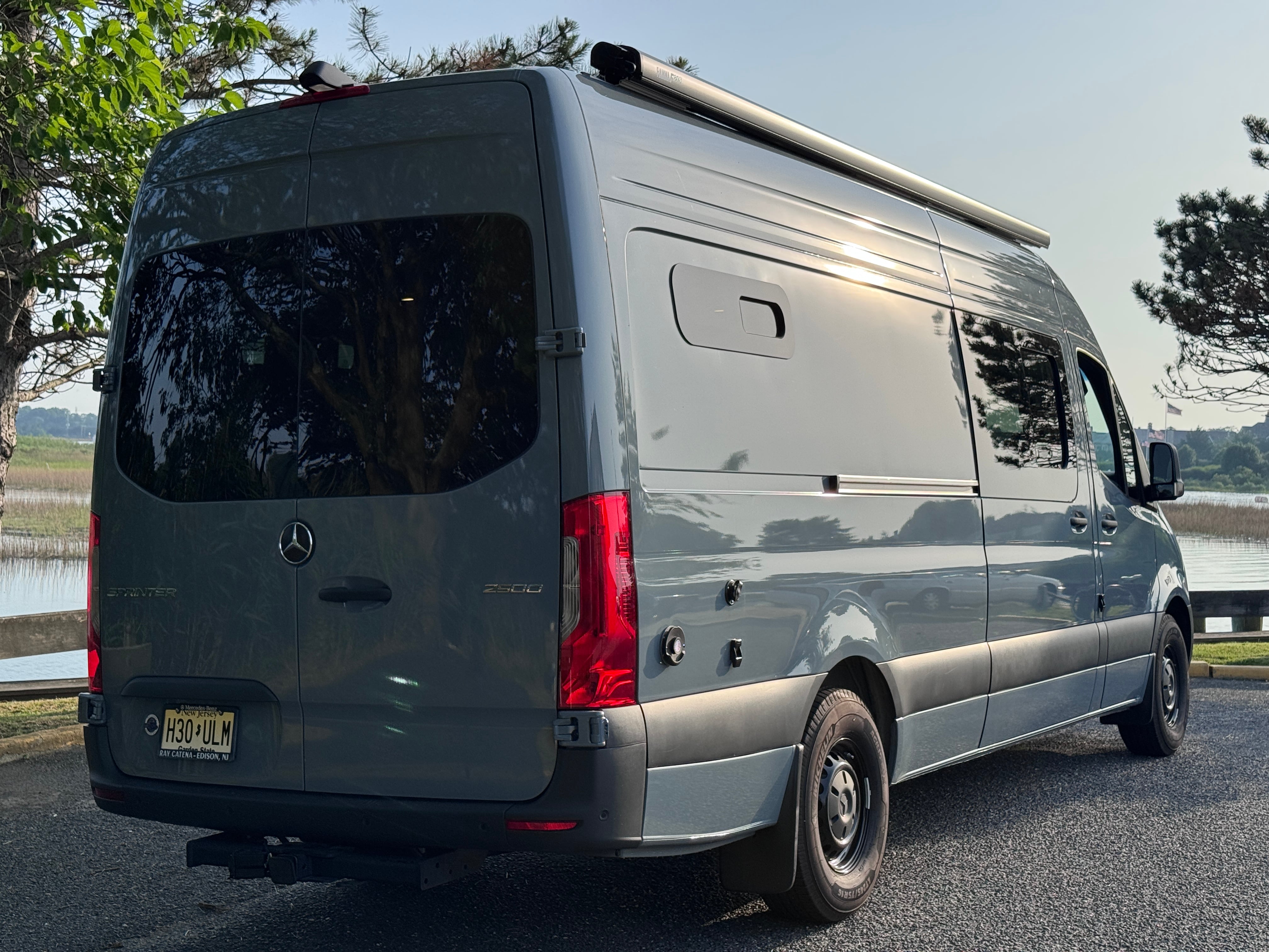Empty Nester — exterior