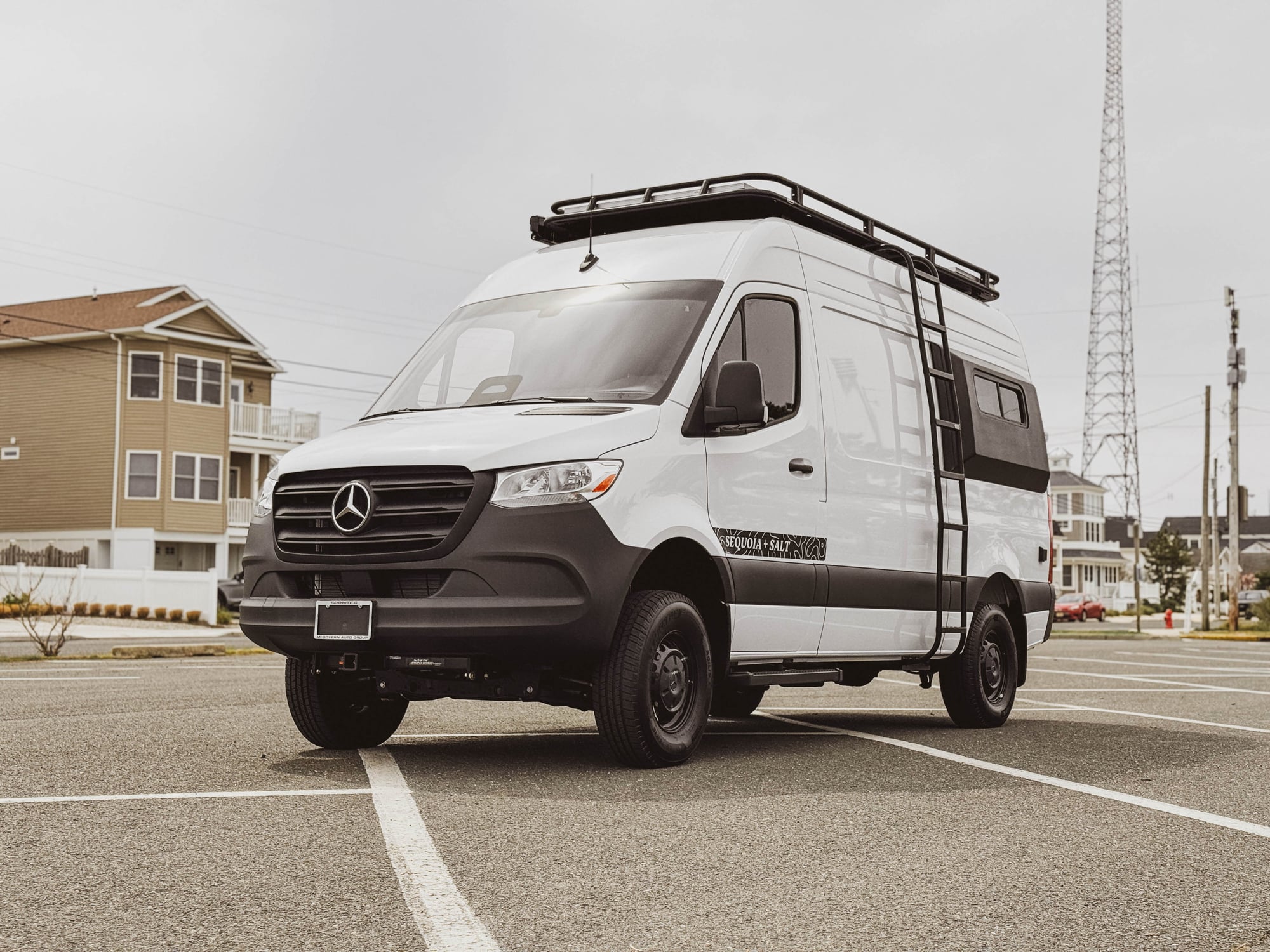 The Scout — east-west lift bed on the Sprinter 144